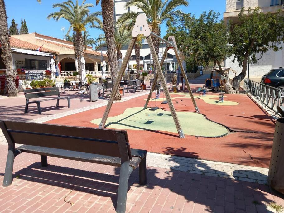 Acogedor Bungalow Adosado El Campello Kültér fotó